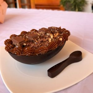 Medio huevo relleno Shot